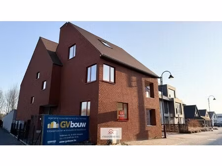 gelijkvloers nieuwbouw 3 slpk appartement met 2 terrassen