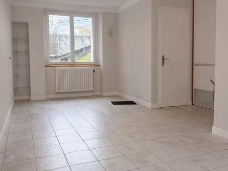 immeuble à redon (35600)