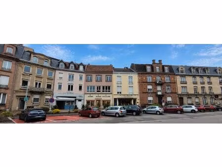 raon l'etape: local commercial au coeur de ville