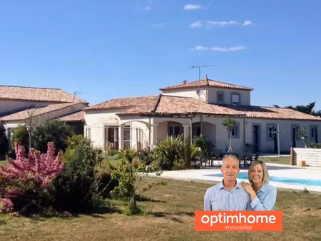 vente maison 9 pièces 355 m² aigues-mortes (30220)