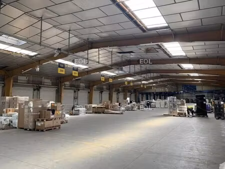 vente entrepôt 2 521 m²