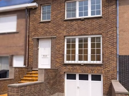 huis te koop in zwijnaarde met 3 slaapkamers