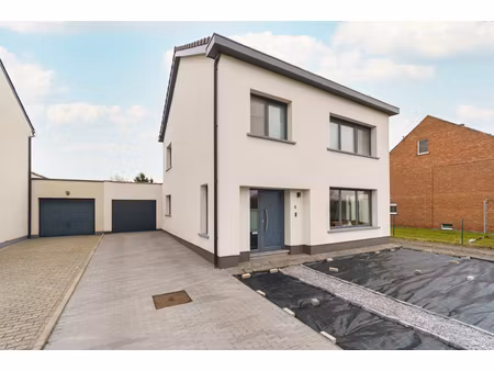 huis te koop in baal met 3 slaapkamers