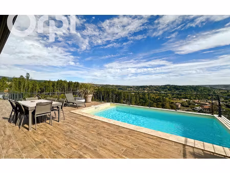 maison joyeuse 135 m² t-5 à vendre  360 000 €