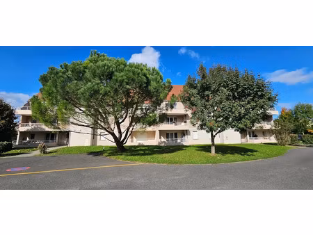 location meublée appartement 2 pièces 36.83 m² à lux (71100)  750 €