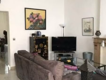 belle maison à louer 1100eur/mois