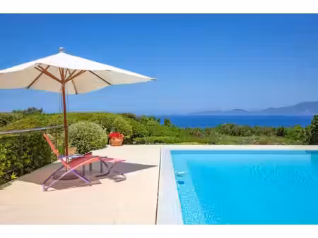 villa de luxe à vendre à coti-chiavari