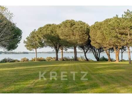 maison de luxe à vendre à locmariaquer