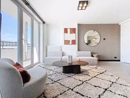 jardin botanique/madou - superbe meuble 1 chambre + terrasse