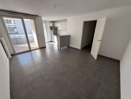 castanet t3 632   balcon  2 places parking sous-sol