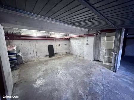 à louer garage - double box à beaulieu-sur-mer