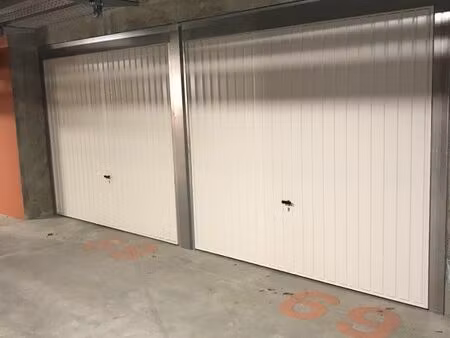 garage recherche box à louer urgent