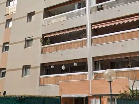 place de parking 43 av des oliviers saint laurent