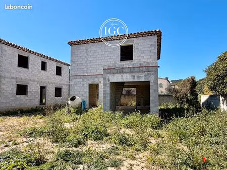 maison 4 pièces 82 m²