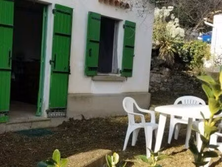 maison les heures claires istres