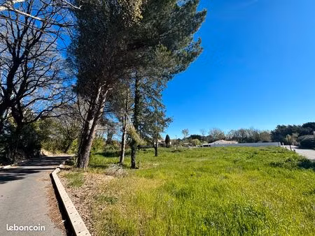 terrain à vendre lamanon