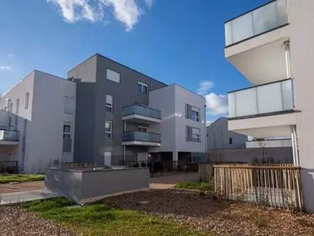 à vendre garage fermé sécurisé corbas