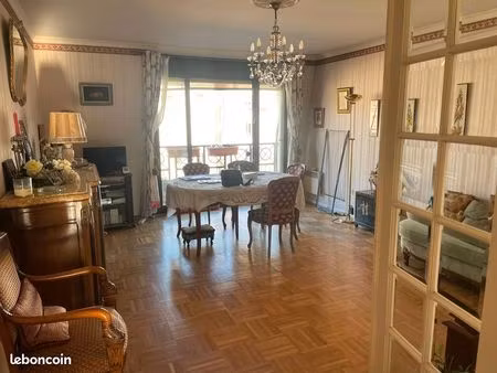 t3 lumineux à vendre avec garage fermé et cave – résidence sécurisée seniors les hespéride