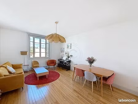 appartement 3 pièces 80 m²