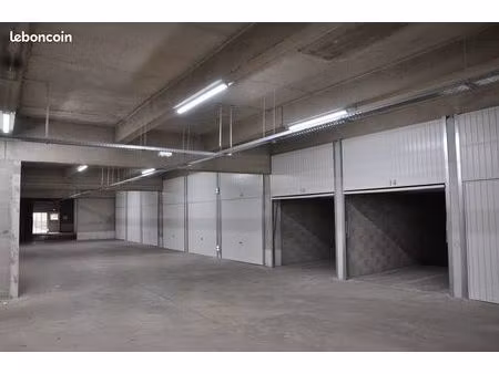 box / garage fermé 13m² en ss-1