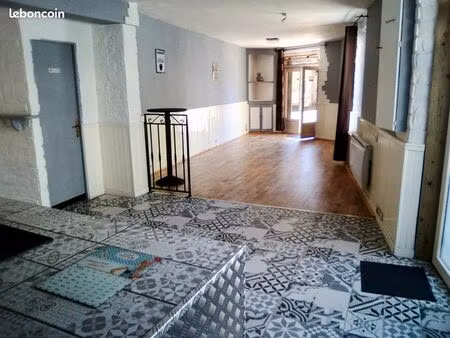 maison atypique centre saint andré de la marche