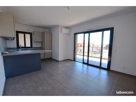 appartement t2 avec grande terrasse + place parking
