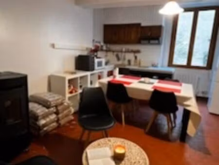 t2 au cœur d'un village dynamique