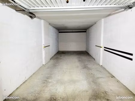 francheville belair garage box double 10m de long en sous sol