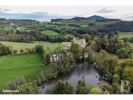 château 16 pièces 900 m²