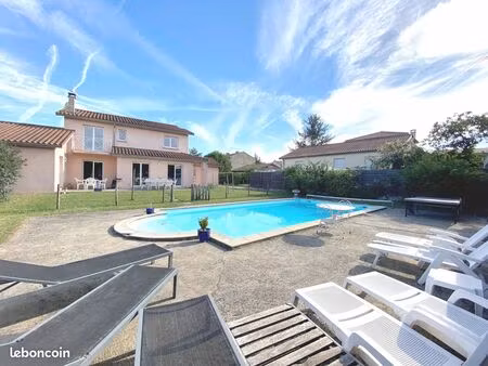 maison 130 m² terrain 1100 m² piscine brindas centre