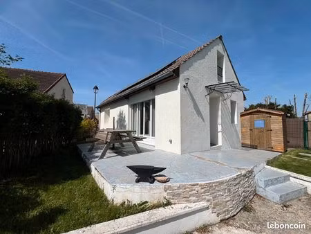 maison à louer maurepas village