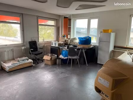loue local commercial / atelier