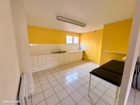 bureau 33 m² à louer – centre arnas – idéal professions libérales