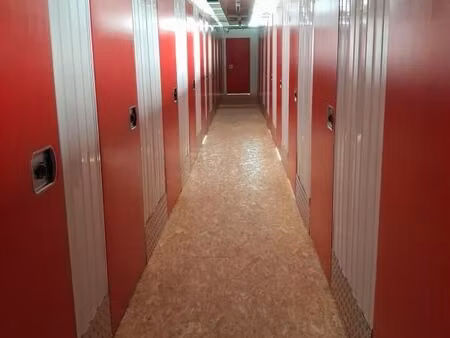 garage/box 2 m² saint quentin