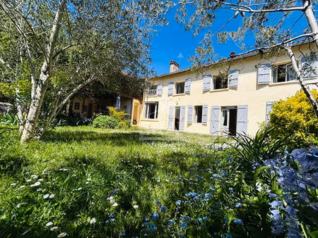 maison vic en bigorre 5 pièce(s) 190 m2