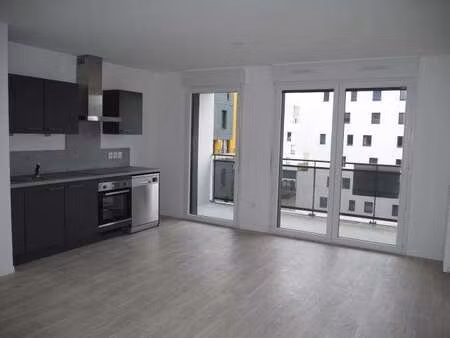 location appartement 3 pièces à hérouville-saint-clair (14200) : à louer 3 pièces / 65m² h