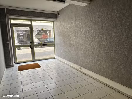 local commercial 45 m² beaujeu