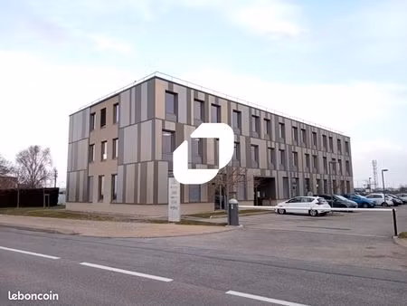bureaux 380 m²