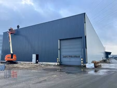 recent gerenoveerd magazijn te huur - oosterring 12