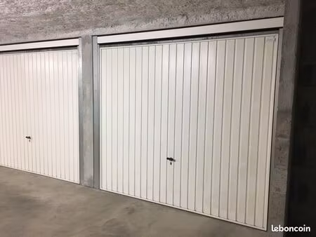★ box garage parking fermé sécurisé - nimes centre ★