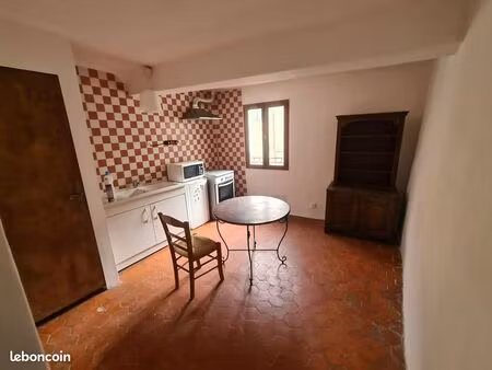 t2 à castellane rehabilité