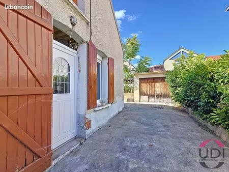 maison 3 pièces 102 m²