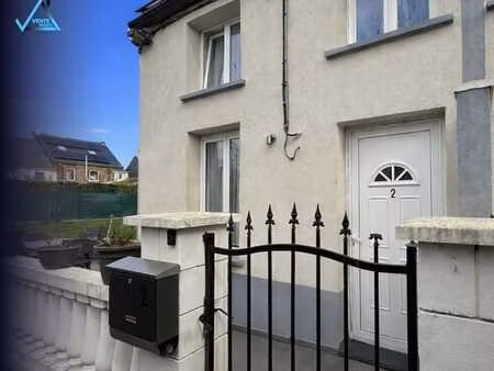 charmante maison de caractère 3 façades avec jardin.