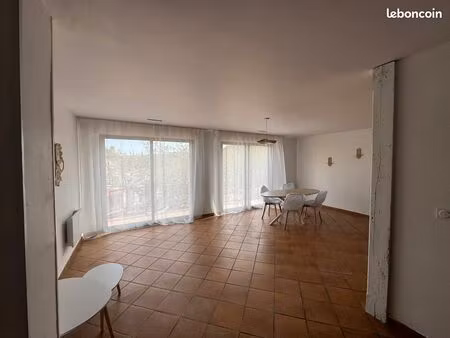 à louer - duplex t4 - t5 de 123 m² meublé en centre ville