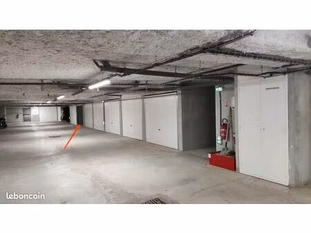 location garage la valette du var roberti