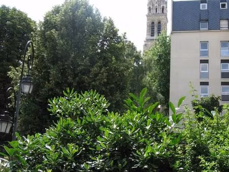 saint-cloud 2 pièces 49 m2 en rez-de-chaussée avec cave