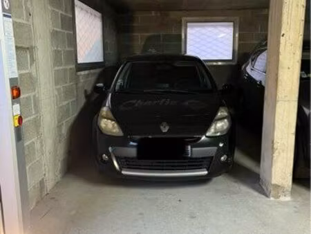 place de parking sécurisée à louer