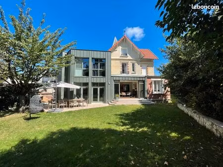 magnifique maison 235m2+35m2 sous-sol espace de vie 90 m2 6 chambres