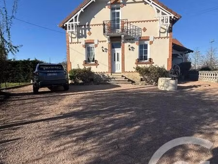maison 4 pièces 153 m²