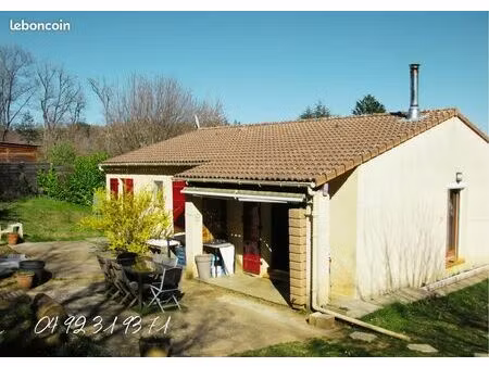 maison ind. - plain pied 100m2- 3/4 ch - garage - 800m2 terrain
